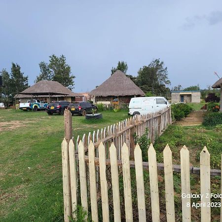 Le Tai Village Resort Near Solio Game Reserve Mweiga Exterior photo